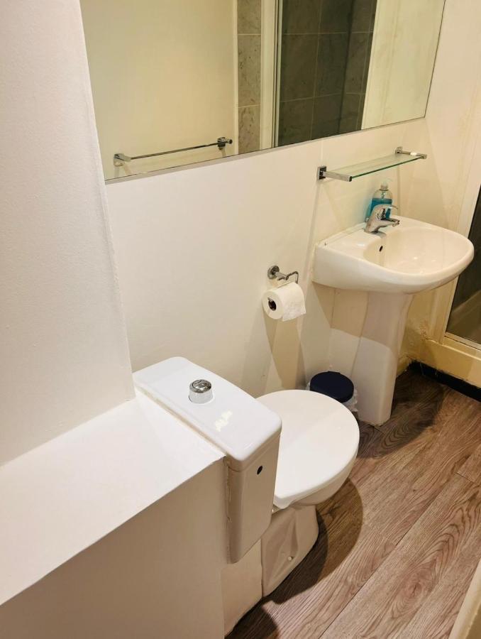 ロンドンF10- Mezzanine 1St Floor Flat Fits 3 Near Paddingtonアパートメント エクステリア 写真